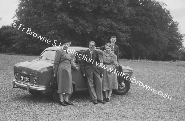 TED BROWNE (OF NAAS) AND FAMILY WITH CAR